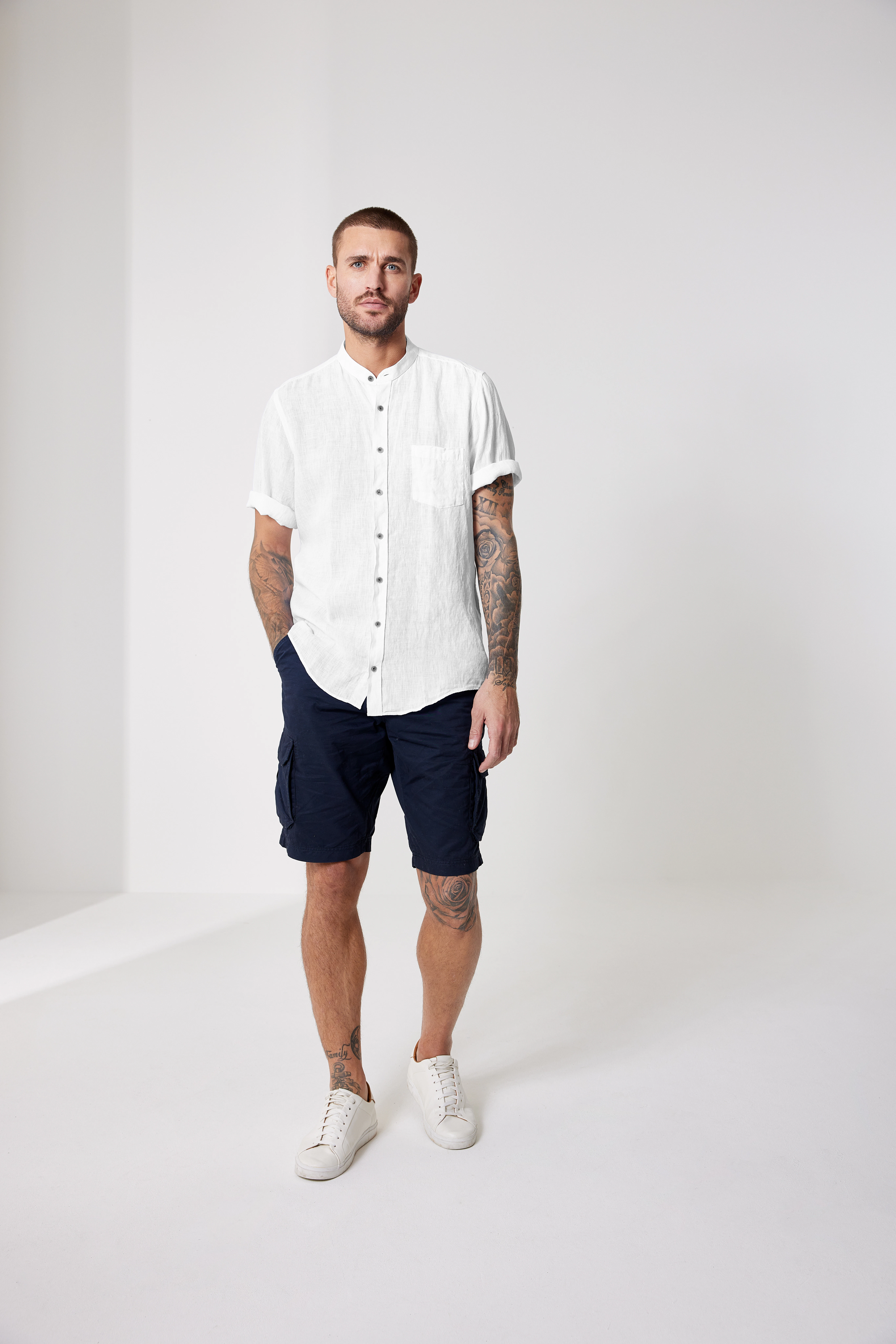 Kurzarm Leinenhemd in Weiß von Casamoda