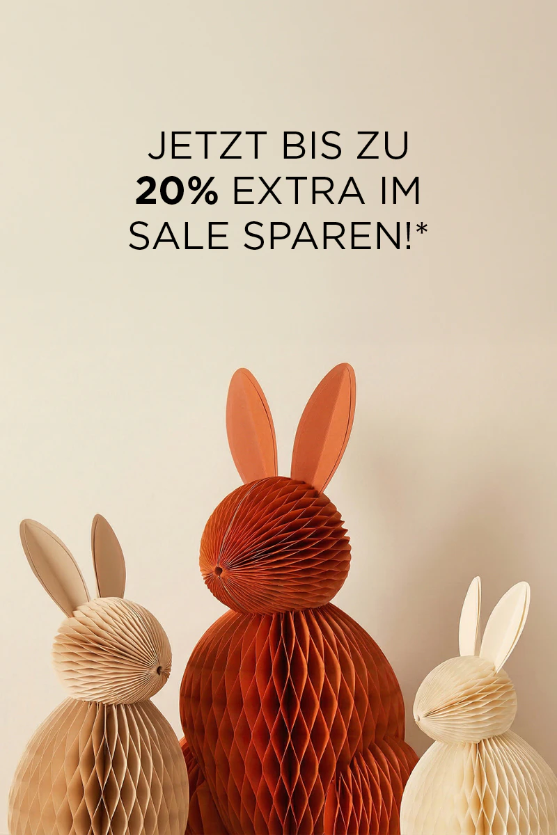 Drei Papierhasen in Beige, Rot und Orange darüber Text: Jetzt bis zu 20% Extra im Sale Sparen!*
