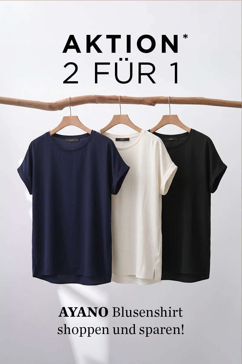Drei Blusenshirts auf einer Stange in vorne blau, mitte weiß und hinten schwarz. Aktion* 2 für 1 Ayano Blusenshirt shoppen und sparen!