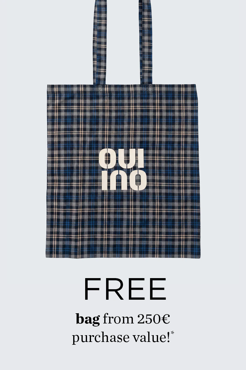 Checked Oui tote bag in dark blue, grey and beige with a large Oui logo - available as a free gift with purchases of €250 or more.