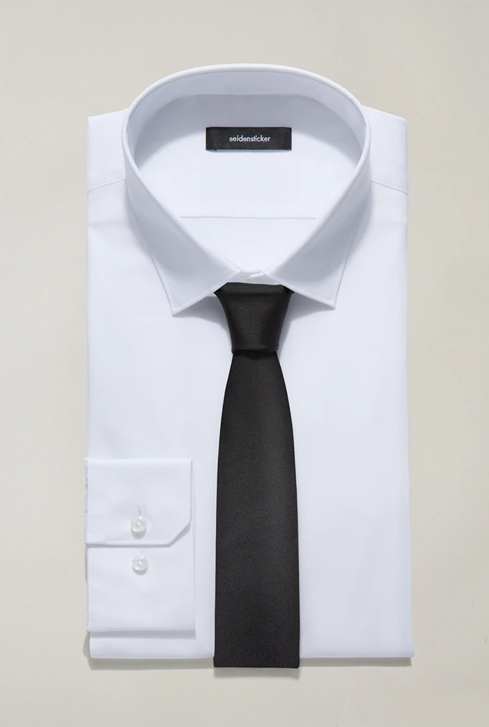 tie knot white shirt