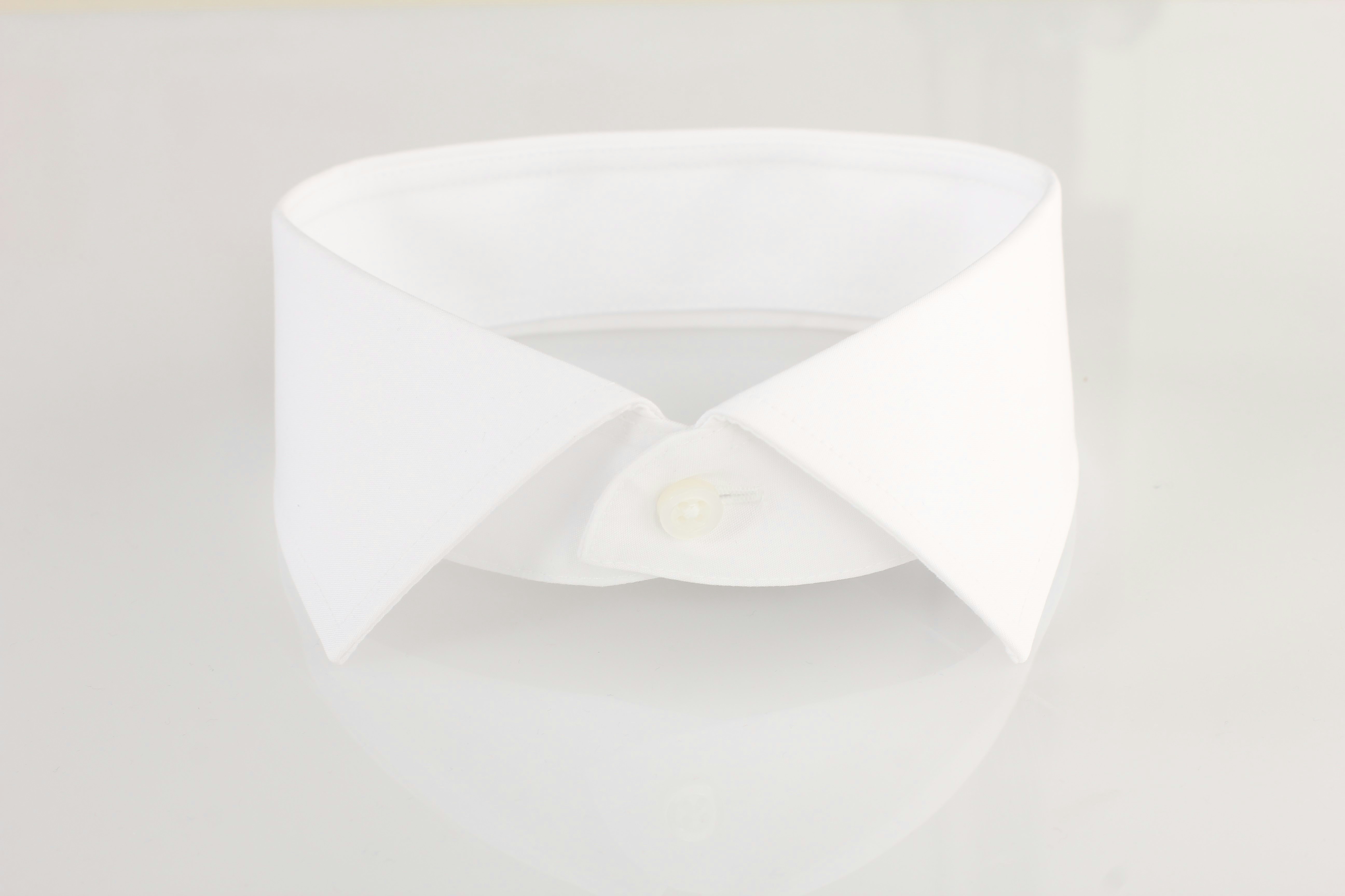 Die Kragenform Hai-Kragen